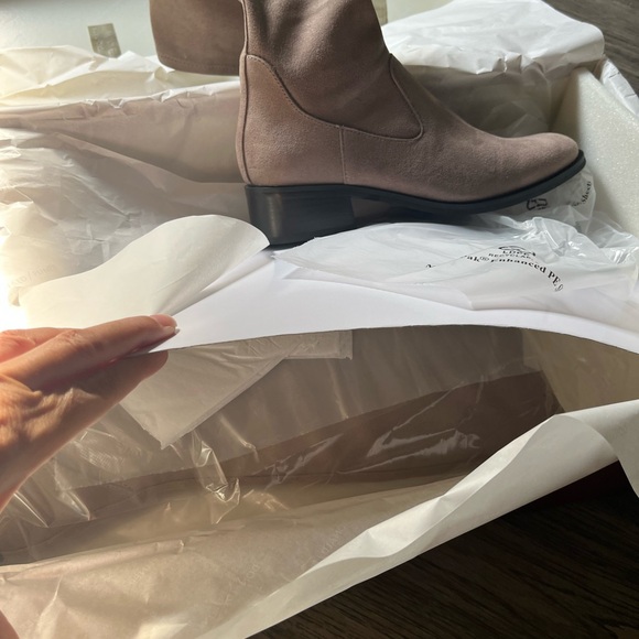 Donald pliner knee high boots! NIB!!! - Picture 5 of 7